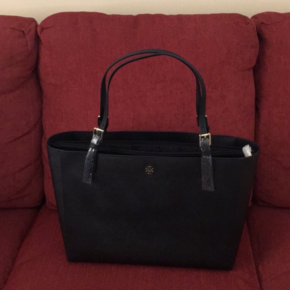 SOLD 😊NEW TORY BURCH YORK Leather Tote in Black - Picture 2 of 5